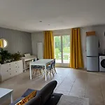 Semesterbostad Maison Chaleureuse De Plain Pied Avec 3 Caillouet-Orgeville