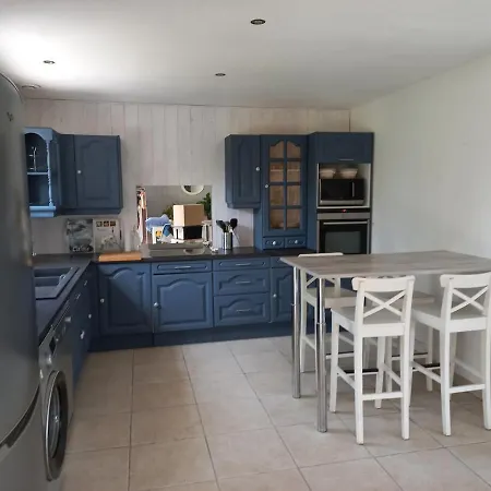 Maison Chaleureuse De Plain Pied Avec 3 Semesterbostad