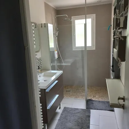Maison Chaleureuse De Plain Pied Avec 3 Holiday home